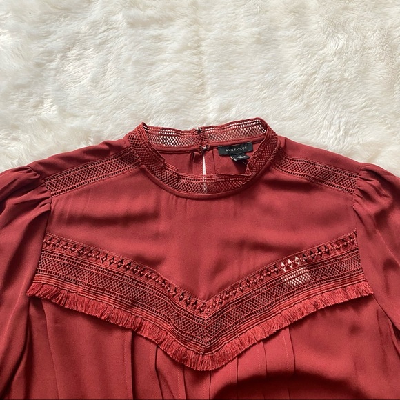 NEW Ann Taylor Fringe Detail Pleated Blouse - Picture 5 of 8